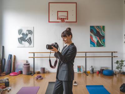 Wie gestalte ich als kuratorin ein hybrides programm, das fitness, tanz und bildende kunst gleichwertig verbindet